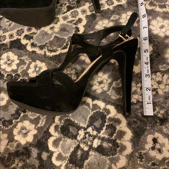 Jessica Simpson suede strapped heels - Picture 3 of 6